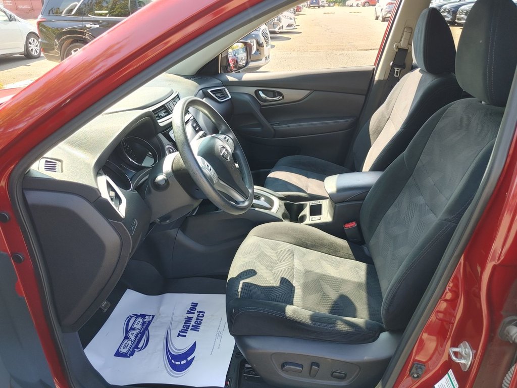 2016 Nissan Rogue SV | Cam | USB | Heated Seats in Saint John, New Brunswick - 26 - w1024h768px