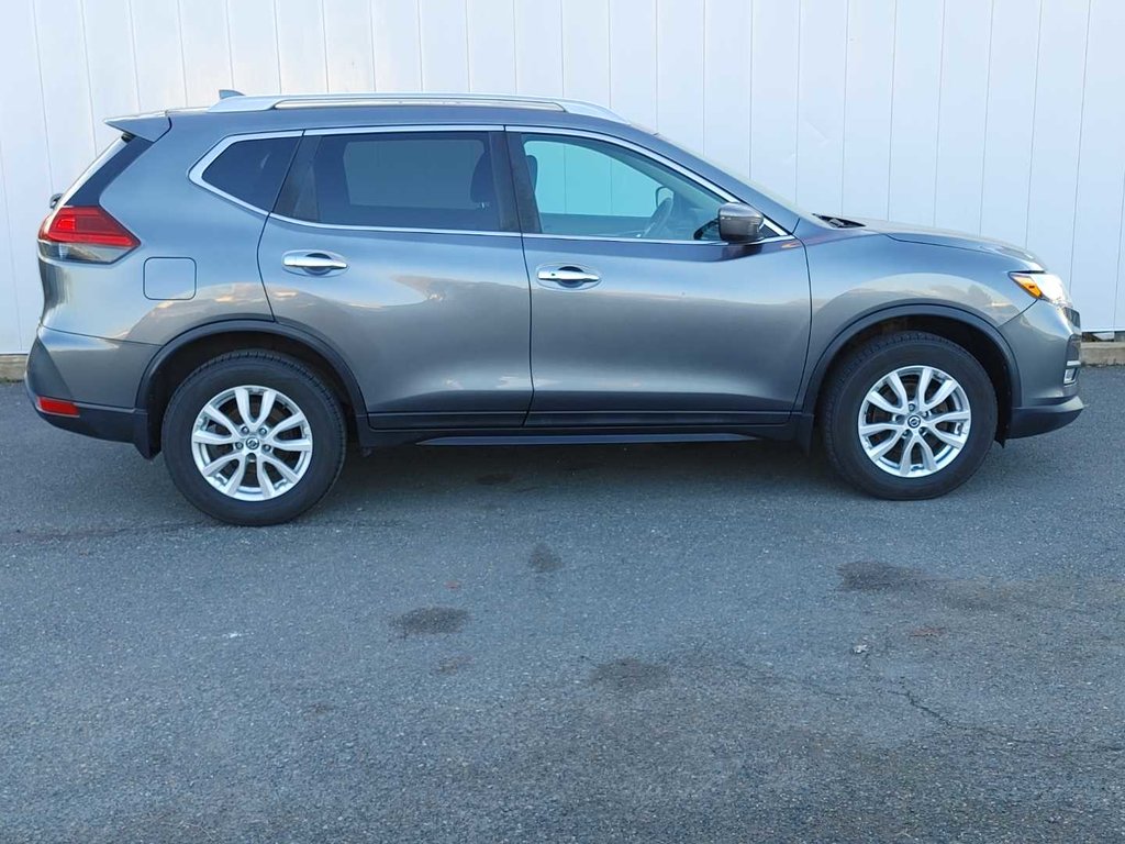 2017 Nissan Rogue in Antigonish, Nova Scotia - 2 - w1024h768px