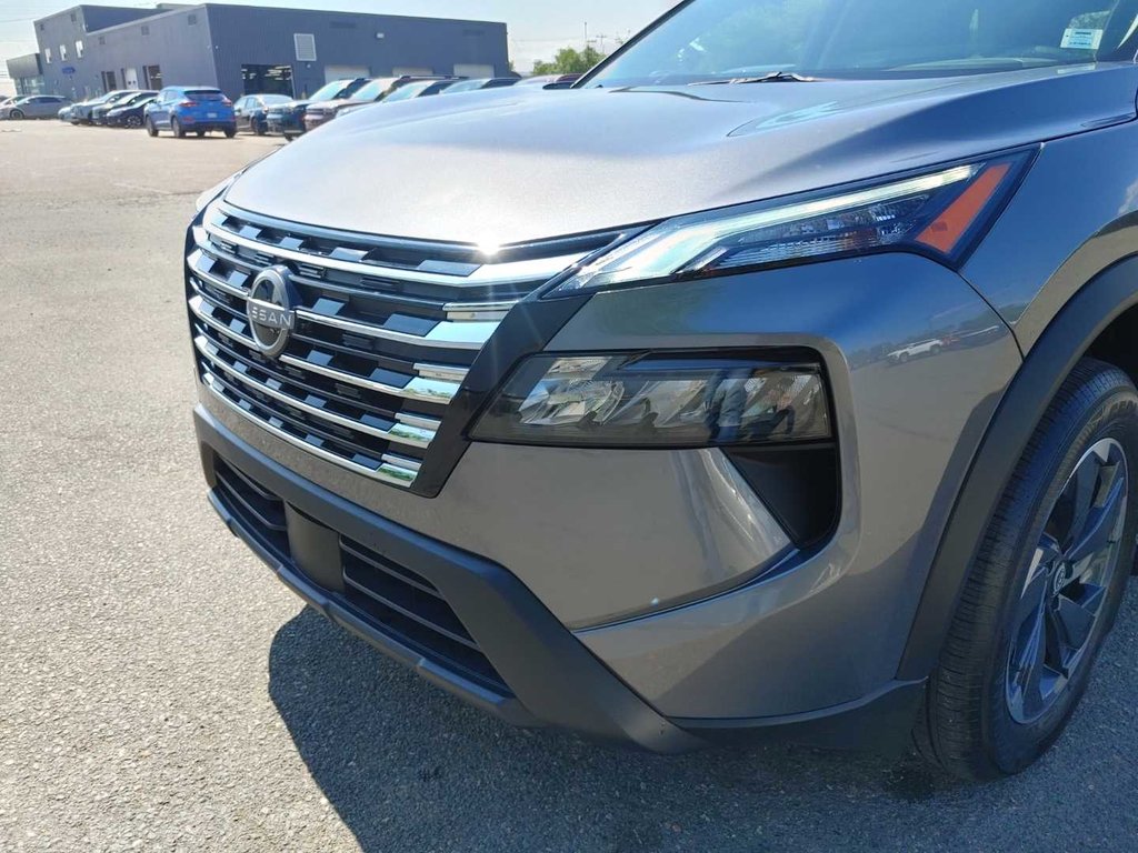 2025 Nissan Rogue SV | Moonroof | HtdSeats | Cam | Warranty to 2030 in Saint John, New Brunswick - 10 - w1024h768px