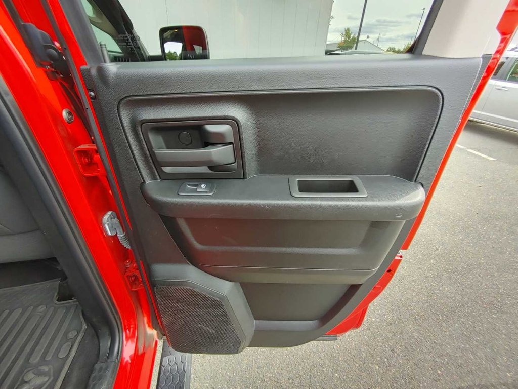 2022 Ram 1500 Classic in Antigonish, Nova Scotia - 38 - w1024h768px