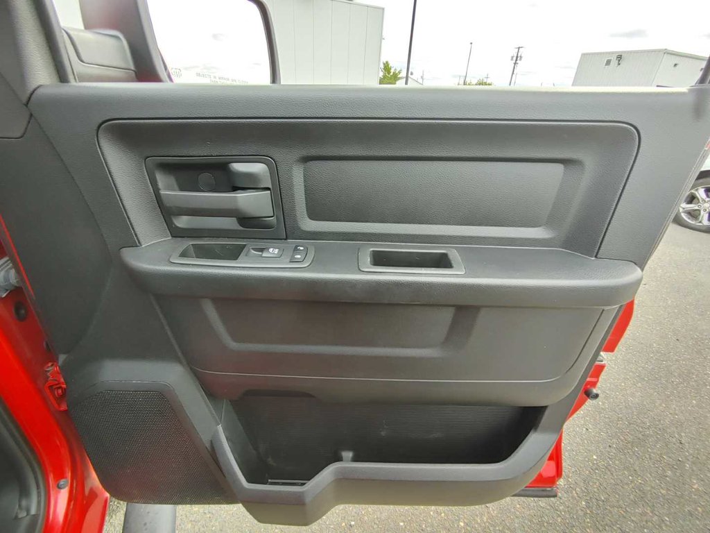 2022 Ram 1500 Classic in Antigonish, Nova Scotia - 41 - w1024h768px