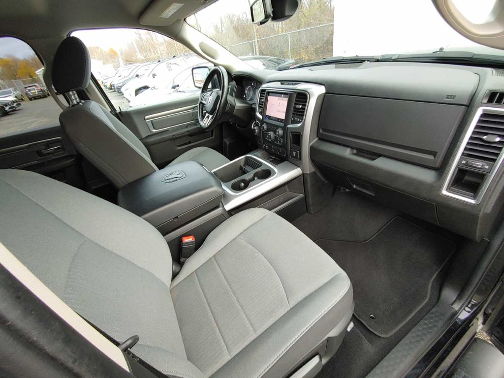 2022 Ram 1500 Classic Express | Cam | USB | Warranty to 2028 in Saint John, New Brunswick - 40 - w1024h768px