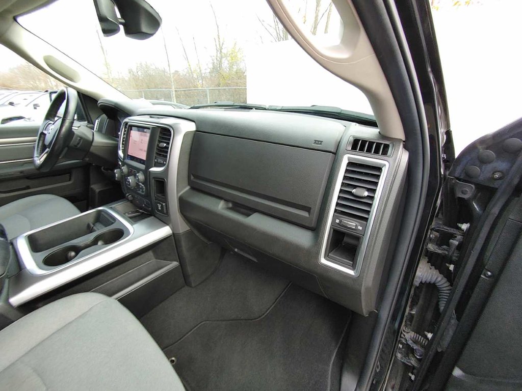 2022 Ram 1500 Classic Express | Cam | USB | Warranty to 2028 in Saint John, New Brunswick - 44 - w1024h768px