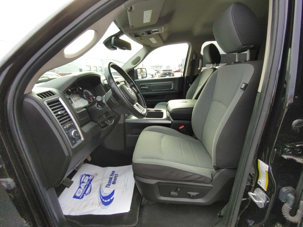 2022 Ram 1500 Classic Express | Cam | USB | Warranty to 2028 in Saint John, New Brunswick - 30 - w1024h768px