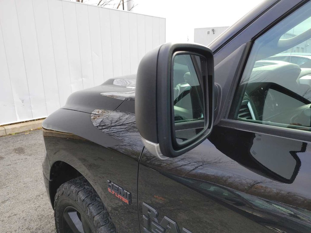 2022 Ram 1500 Classic Express | Cam | USB | Warranty to 2028 in Saint John, New Brunswick - 13 - w1024h768px