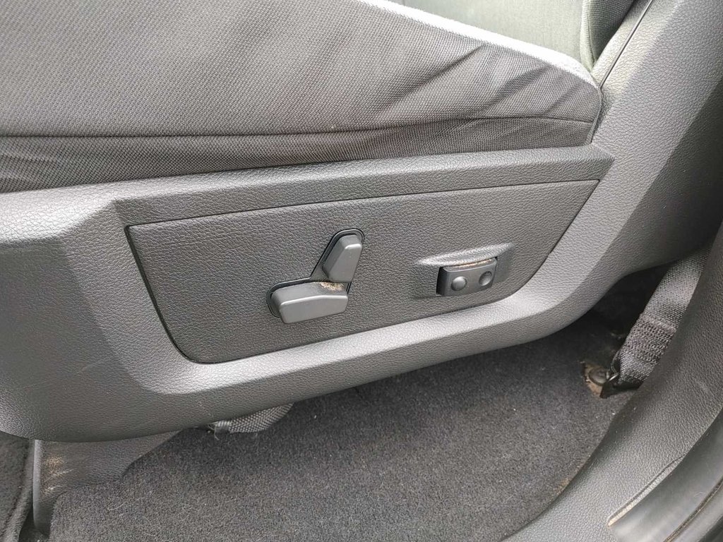 2022 Ram 1500 Classic Express | Cam | USB | Warranty to 2028 in Saint John, New Brunswick - 32 - w1024h768px