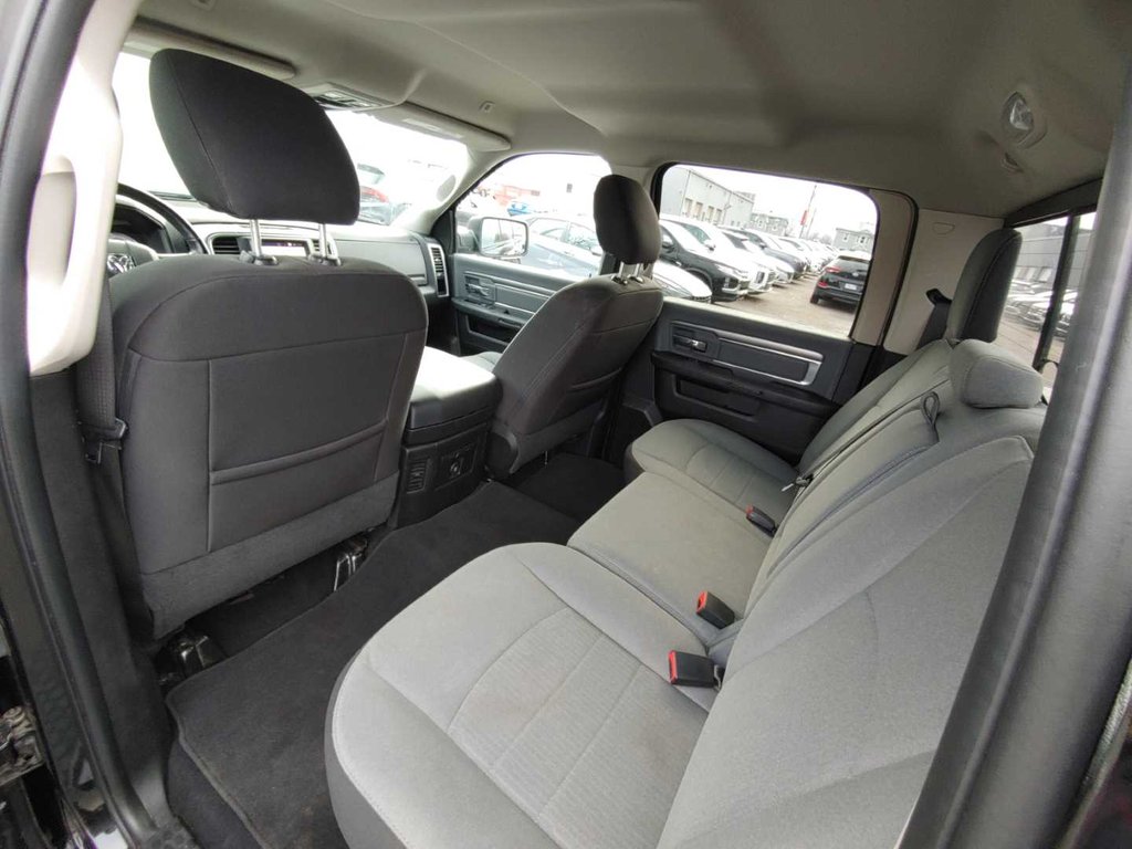 2022 Ram 1500 Classic Express | Cam | USB | Warranty to 2028 in Saint John, New Brunswick - 34 - w1024h768px