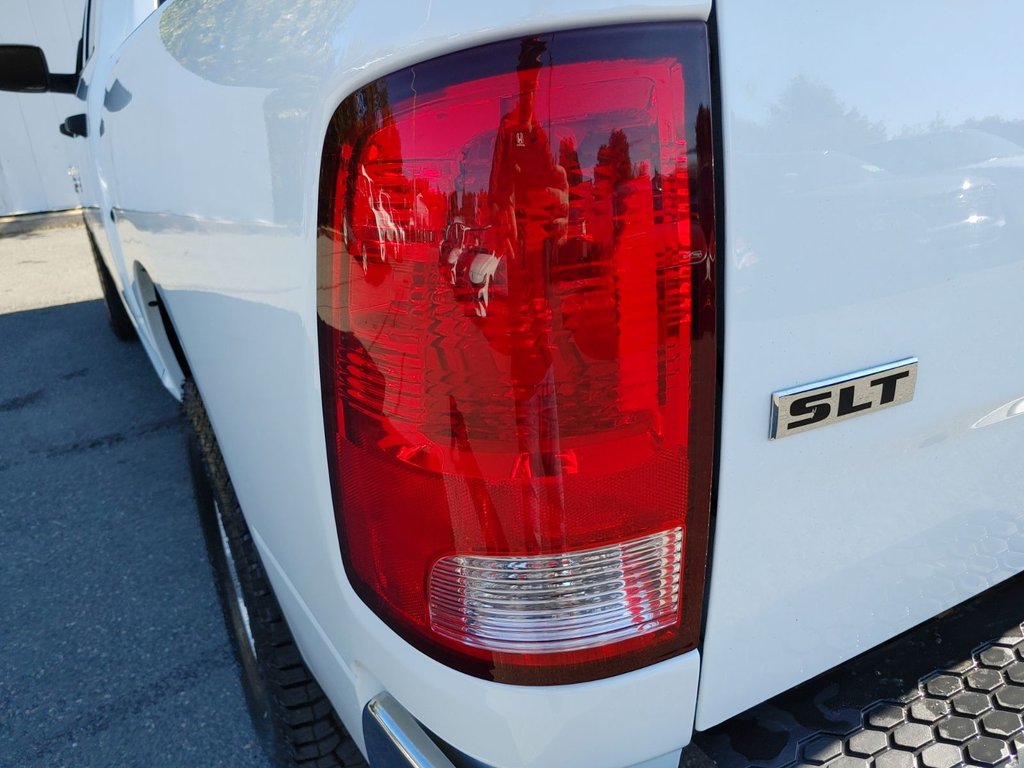 2023 Ram 1500 Classic SLT | 5.7 Hemi | 4x4 | Cam | USB | Bluetooth in Saint John, New Brunswick - 17 - w1024h768px