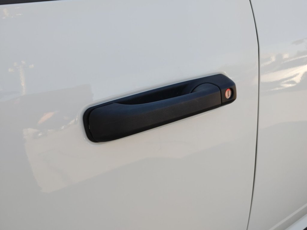 2023 Ram 1500 Classic SLT | 5.7 Hemi | 4x4 | Cam | USB | Bluetooth in Saint John, New Brunswick - 14 - w1024h768px