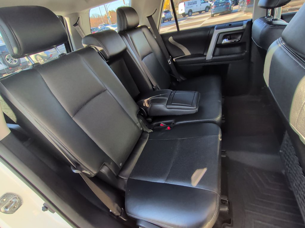 2018 Toyota 4RUNNER LIMITED | Leather | Sunroof | Cam in Saint John, New Brunswick - 39 - w1024h768px