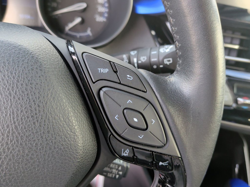 2020 Toyota C-HR XLE Premium | Heated Seats | Cam | USB in Saint John, New Brunswick - 21 - w1024h768px