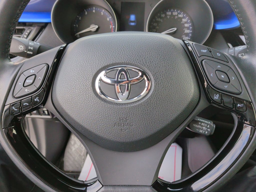 2020 Toyota C-HR XLE Premium | Heated Seats | Cam | USB in Saint John, New Brunswick - 18 - w1024h768px