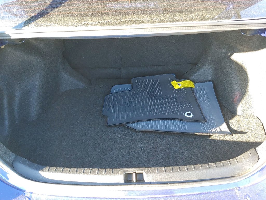 2018 Toyota Corolla SE | Sunroof | Cam | USB | Heated Seats in Saint John, New Brunswick - 35 - w1024h768px