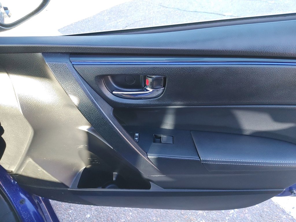 2018 Toyota Corolla SE | Sunroof | Cam | USB | Heated Seats in Saint John, New Brunswick - 43 - w1024h768px