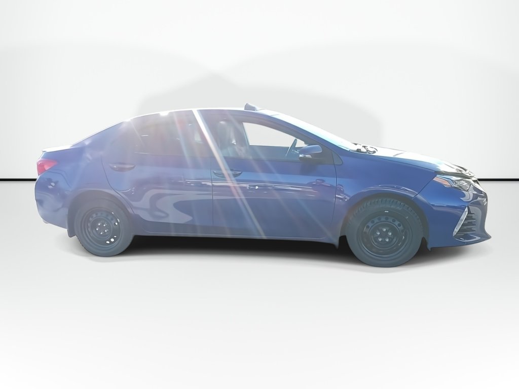 2018 Toyota Corolla SE | Sunroof | Cam | USB | Heated Seats in Saint John, New Brunswick - 9 - w1024h768px