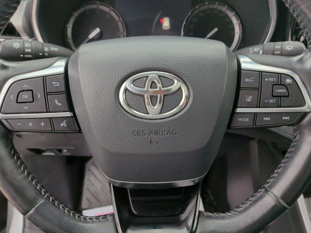 2020 Toyota HIGHLANDER PLATINUM | Leather | Sunroof | Cam in Saint John, New Brunswick - 18 - w1024h768px