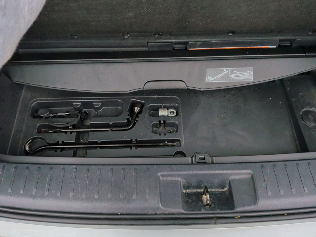 2020 Toyota HIGHLANDER PLATINUM | Leather | Sunroof | Cam in Saint John, New Brunswick - 37 - w1024h768px