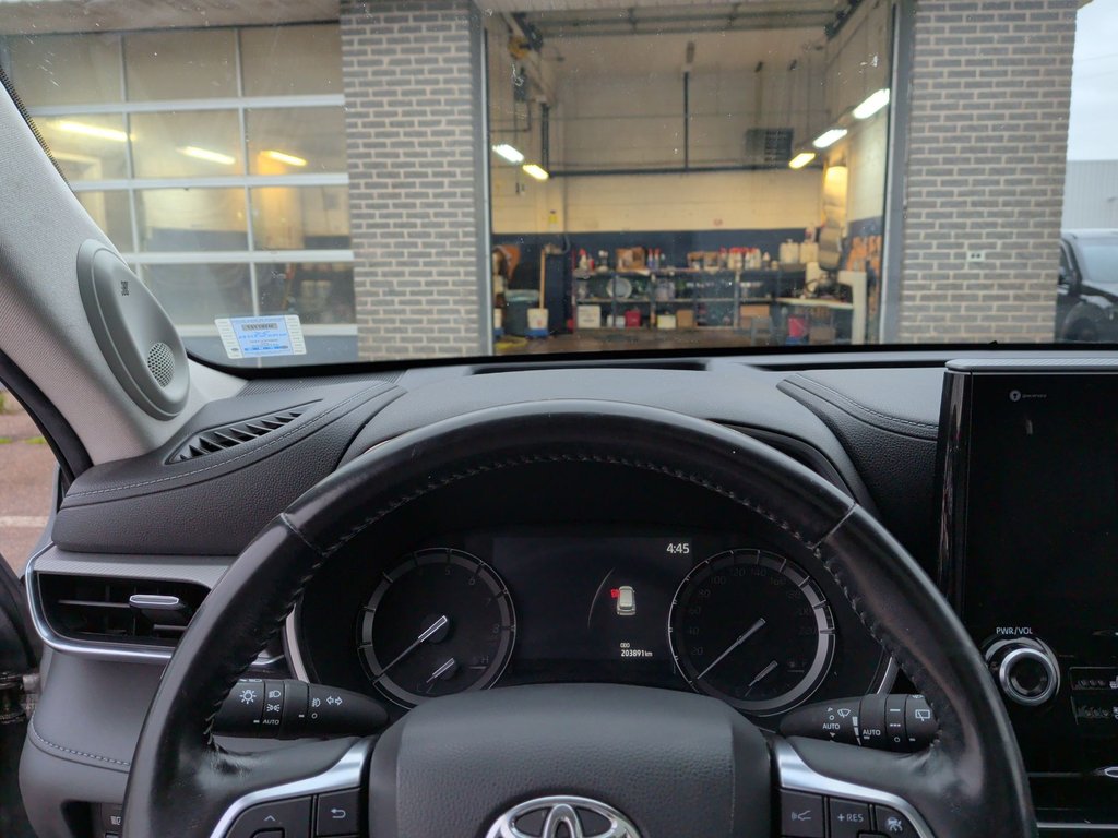2020 Toyota HIGHLANDER PLATINUM | Leather | Sunroof | Cam in Saint John, New Brunswick - 13 - w1024h768px