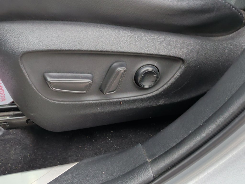 2020 Toyota HIGHLANDER PLATINUM | Leather | Sunroof | Cam in Saint John, New Brunswick - 14 - w1024h768px