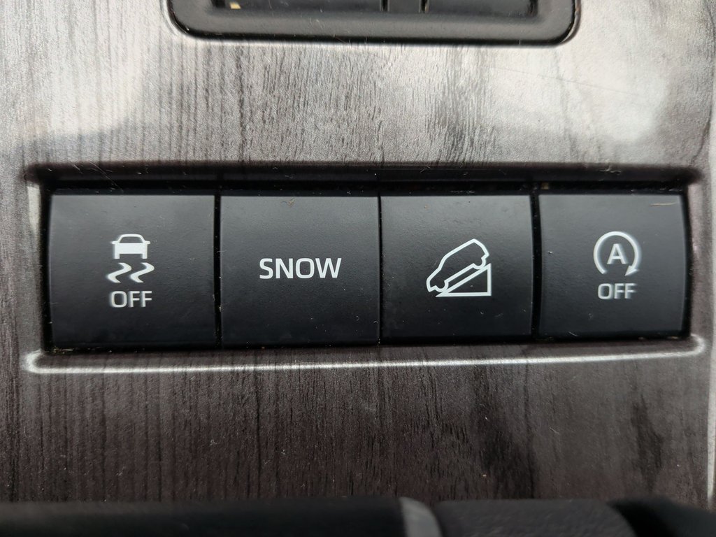 2020 Toyota HIGHLANDER PLATINUM | Leather | Sunroof | Cam in Saint John, New Brunswick - 22 - w1024h768px