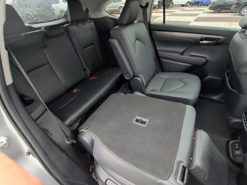 2020 Toyota HIGHLANDER PLATINUM | Leather | Sunroof | Cam in Saint John, New Brunswick - 39 - w1024h768px