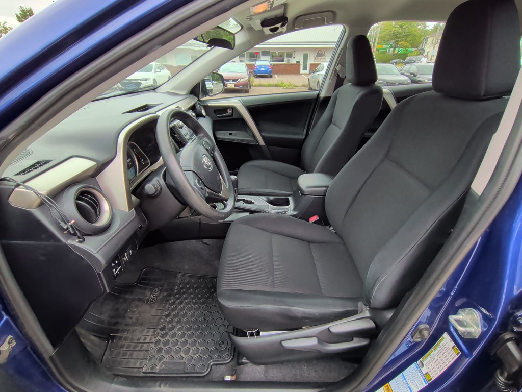 2015 Toyota RAV4 LE | Cam | USB | Air Conditioning in Saint John, New Brunswick - 13 - w1024h768px