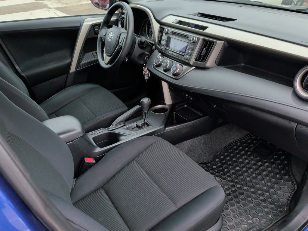 2015 Toyota RAV4 LE | Cam | USB | Air Conditioning in Saint John, New Brunswick - 38 - w1024h768px