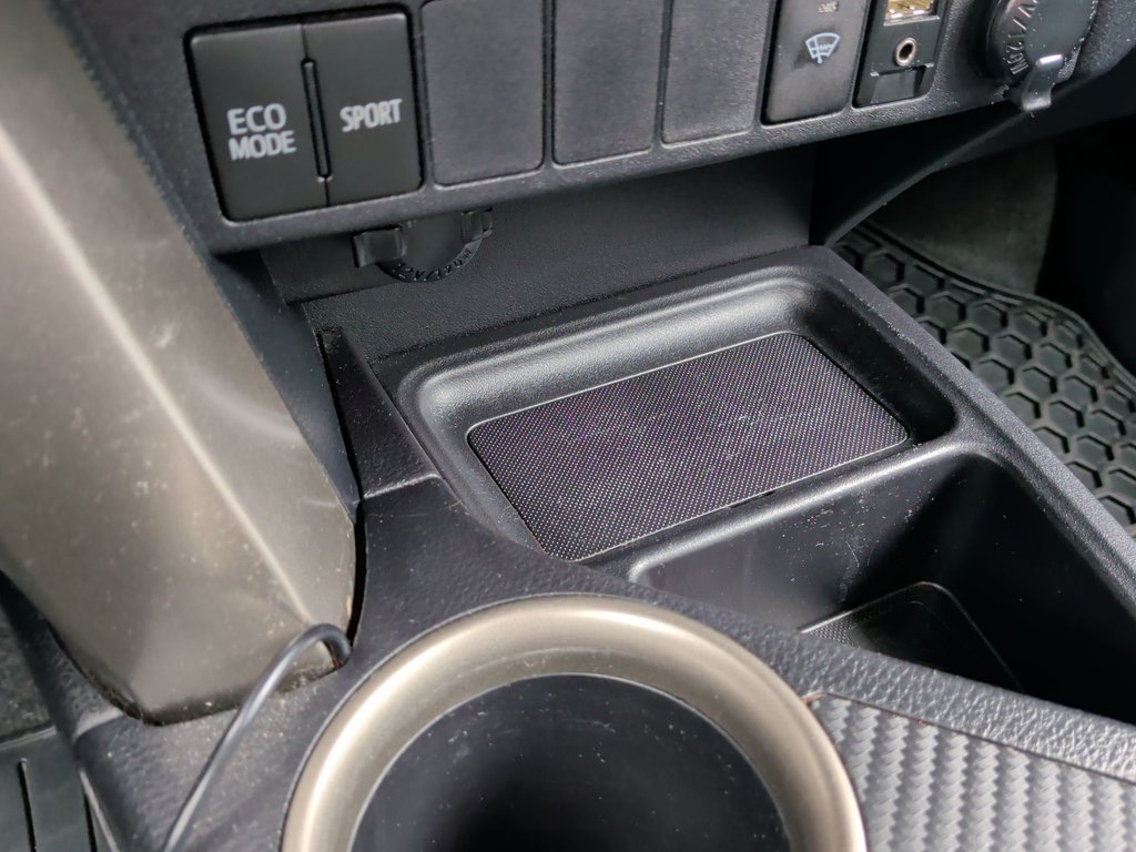 2015 Toyota RAV4 LE | Cam | USB | Air Conditioning in Saint John, New Brunswick - 26 - w1024h768px