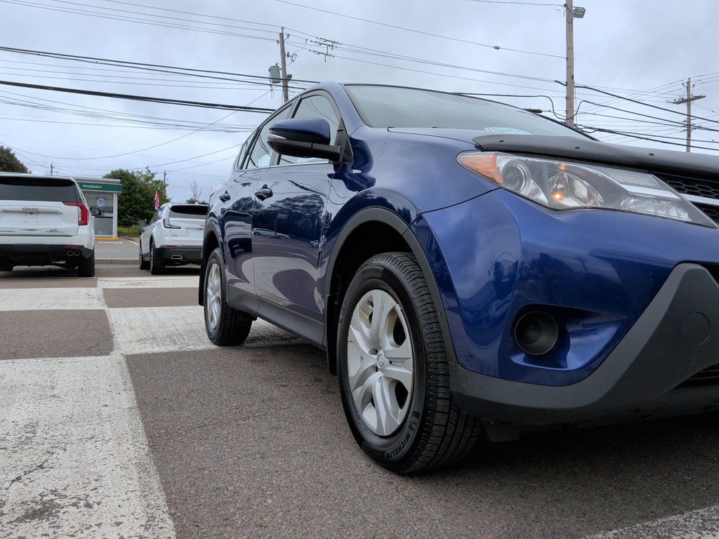 2015 Toyota RAV4 LE | Cam | USB | Air Conditioning in Saint John, New Brunswick - 43 - w1024h768px
