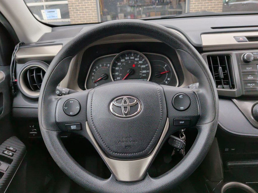 2015 Toyota RAV4 LE | Cam | USB | Air Conditioning in Saint John, New Brunswick - 17 - w1024h768px