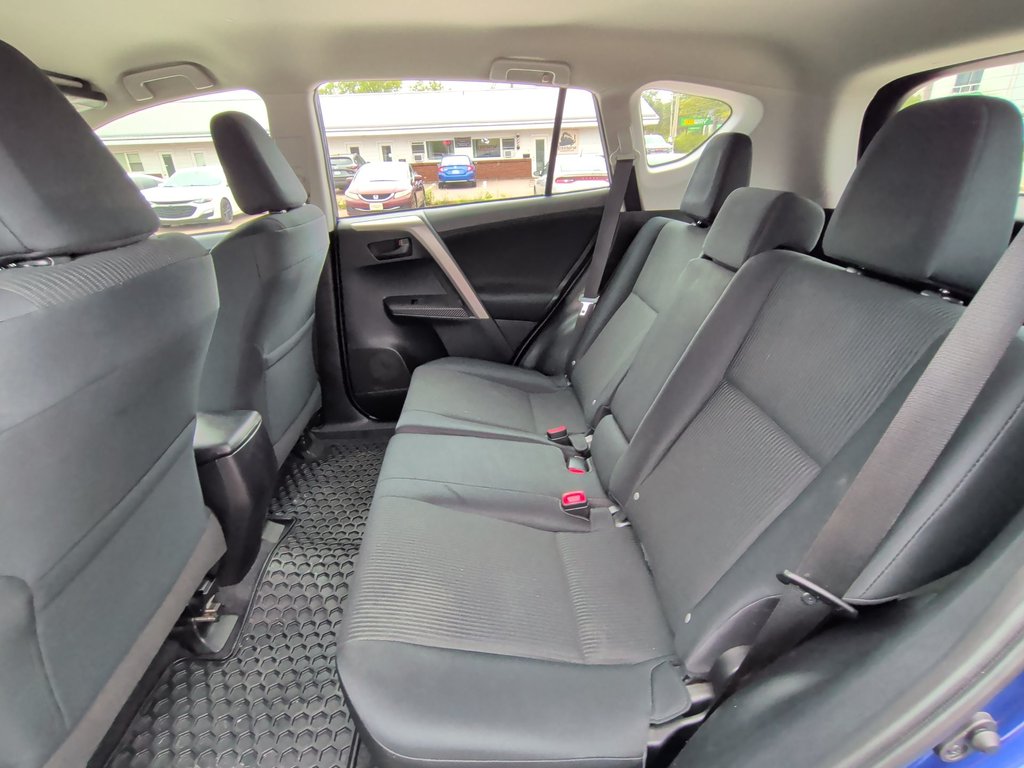 2015 Toyota RAV4 LE | Cam | USB | Air Conditioning in Saint John, New Brunswick - 31 - w1024h768px