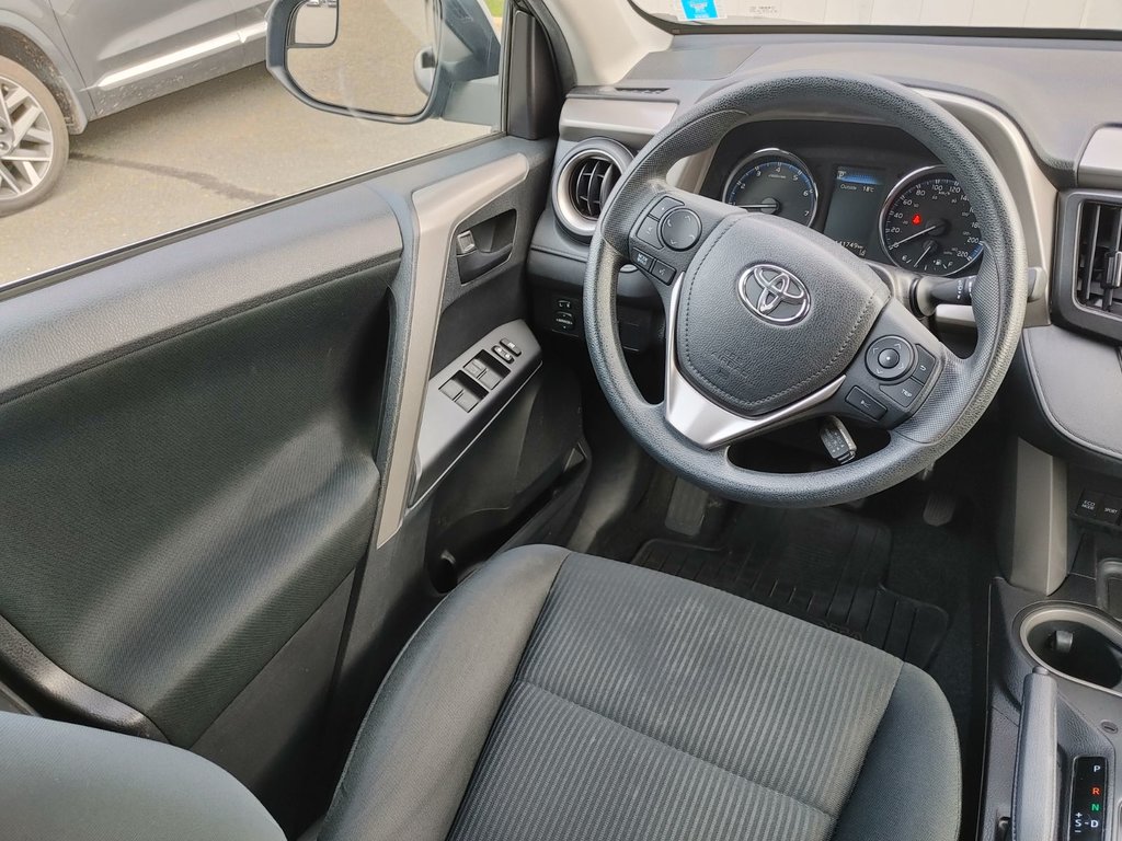 2017  RAV4 LE | Cam | USB | HtdSeats | Bluetooth | Keyless in Saint John, New Brunswick - 36 - w1024h768px