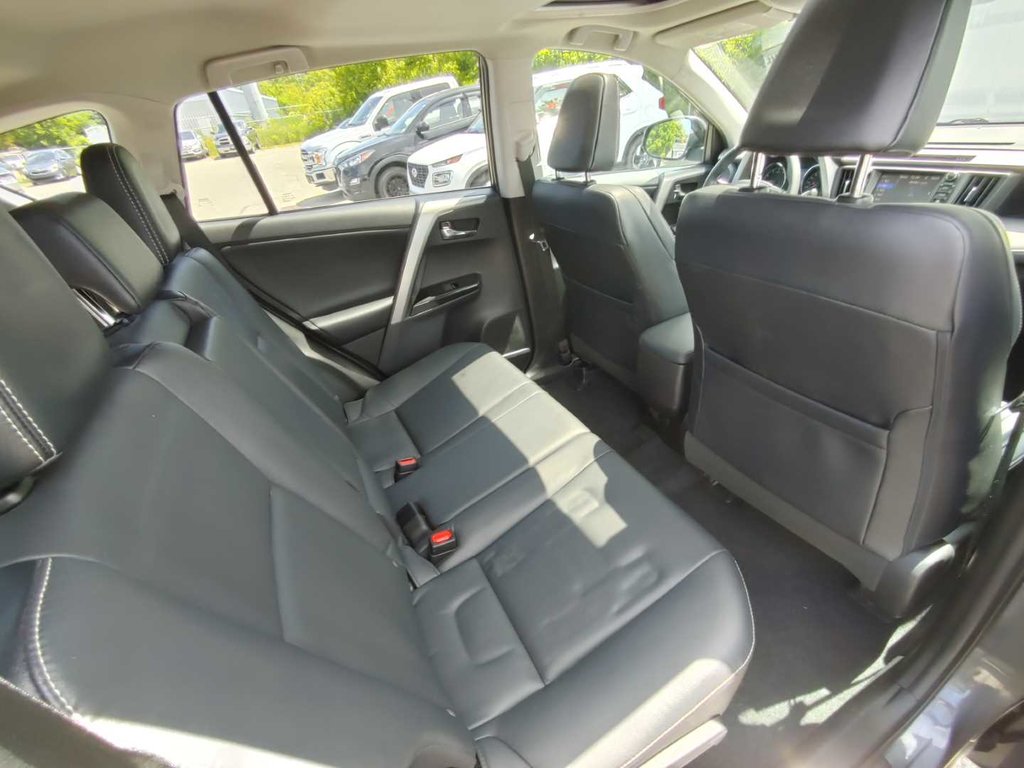 2017 Toyota RAV4 Limited | Leather | Roof | Nav in Saint John, New Brunswick - 32 - w1024h768px