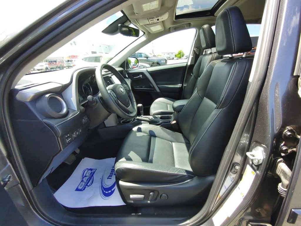 2017 Toyota RAV4 Limited | Leather | Roof | Nav in Saint John, New Brunswick - 25 - w1024h768px