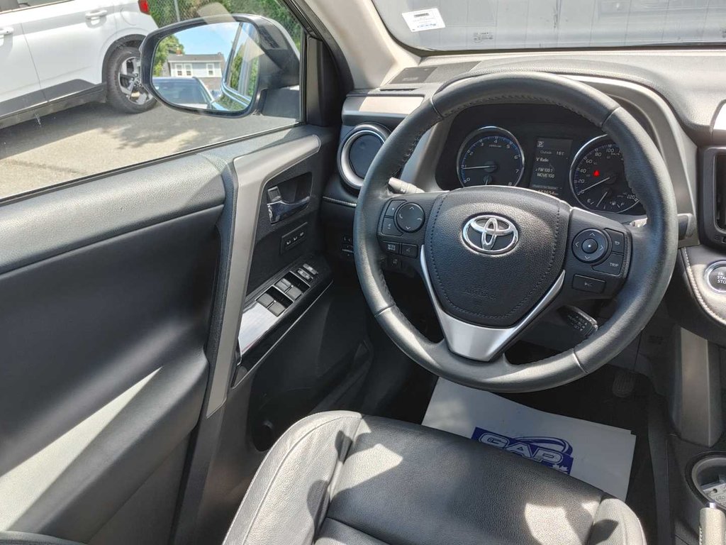 2017 Toyota RAV4 Limited | Leather | Roof | Nav in Saint John, New Brunswick - 39 - w1024h768px