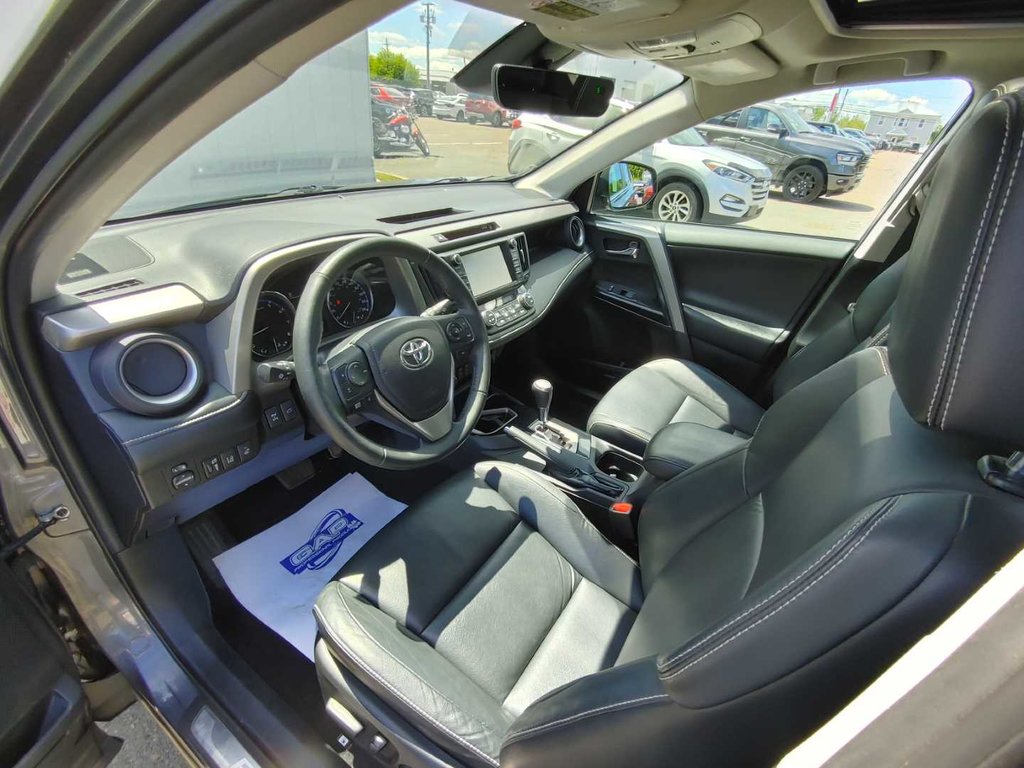 2017 Toyota RAV4 Limited | Leather | Roof | Nav in Saint John, New Brunswick - 24 - w1024h768px