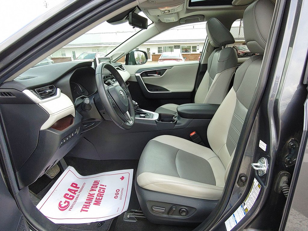 2019 Toyota RAV4 LIMITED in Saint John, New Brunswick - 13 - w1024h768px