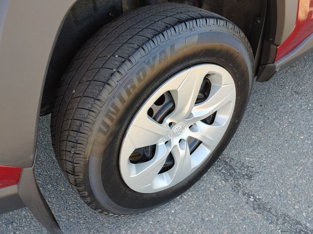2020 Toyota RAV4 in Antigonish, Nova Scotia - 20 - w1024h768px