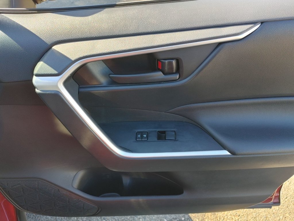 2020 Toyota RAV4 in Antigonish, Nova Scotia - 40 - w1024h768px