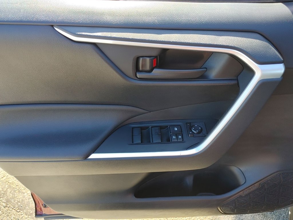 2020 Toyota RAV4 in Antigonish, Nova Scotia - 27 - w1024h768px