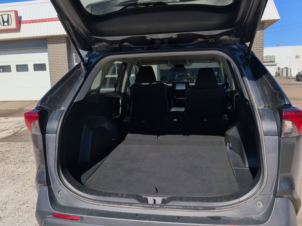2021 Toyota RAV4 LE | Cam | USB | Heated Seats in Saint John, New Brunswick - 37 - w1024h768px