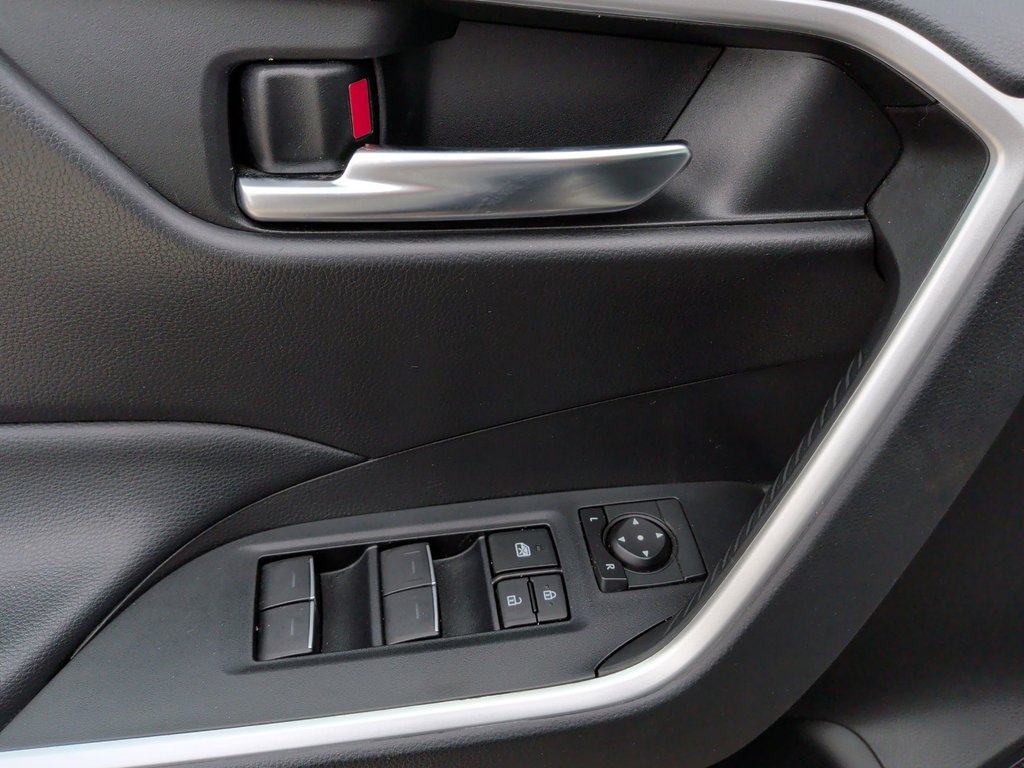 2022 Toyota RAV4 XLE | Sunroof | Cam | USB | HtdSeats in Saint John, New Brunswick - 15 - w1024h768px