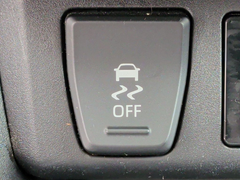 2022 Toyota RAV4 XLE | Sunroof | Cam | USB | HtdSeats in Saint John, New Brunswick - 22 - w1024h768px