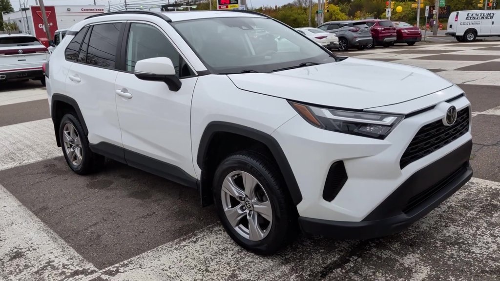 2022 Toyota RAV4 XLE | Sunroof | Cam | USB | HtdSeats in Saint John, New Brunswick - 9 - w1024h768px