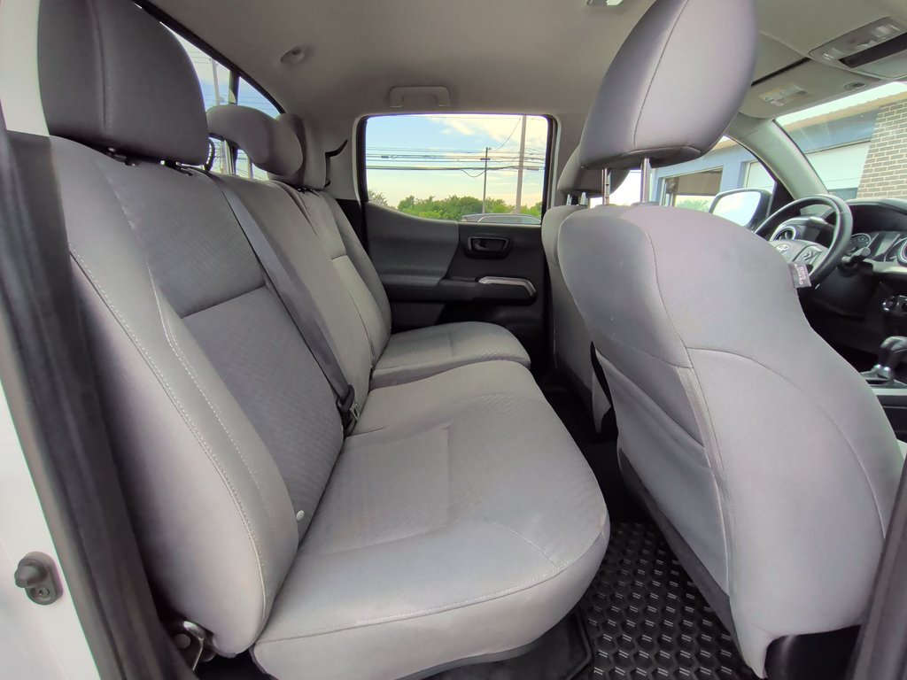 2023 Toyota Tacoma 4x4 | Cam | USB | Heated Seats in Saint John, New Brunswick - 37 - w1024h768px