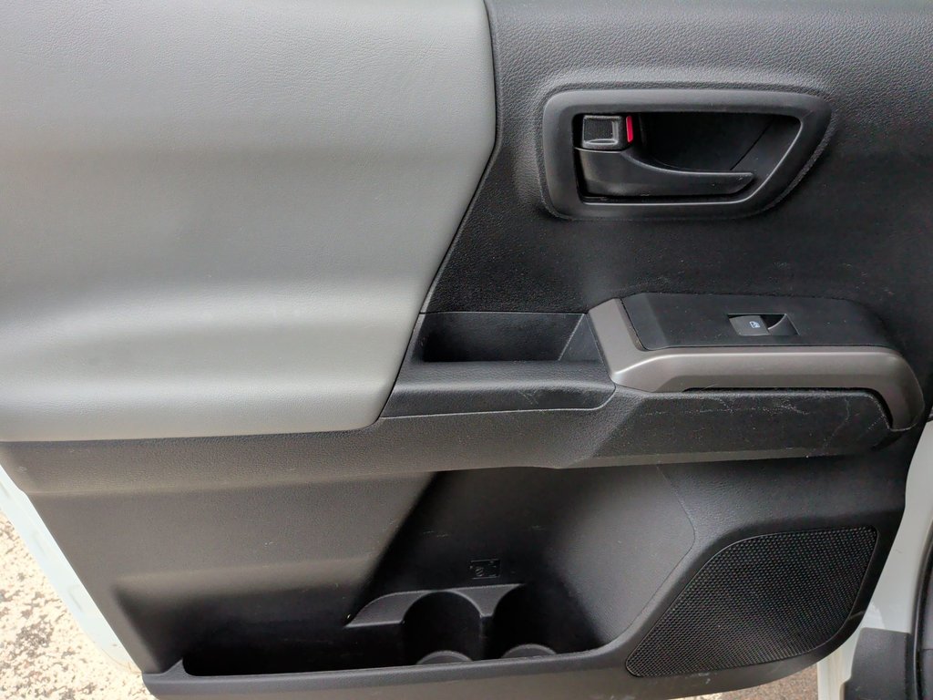 2023 Toyota Tacoma 4x4 | Cam | USB | Heated Seats in Saint John, New Brunswick - 33 - w1024h768px
