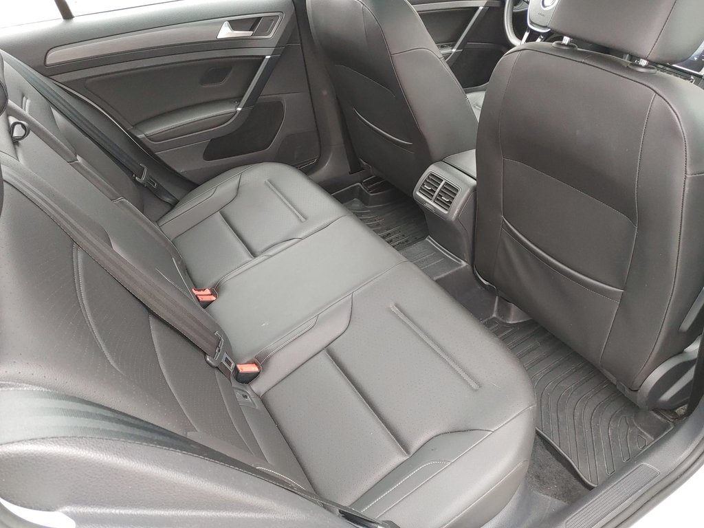 2019 Volkswagen Golf SportWagen Highline | Moonroof | Leatherette | Cam in Saint John, New Brunswick - 35 - w1024h768px