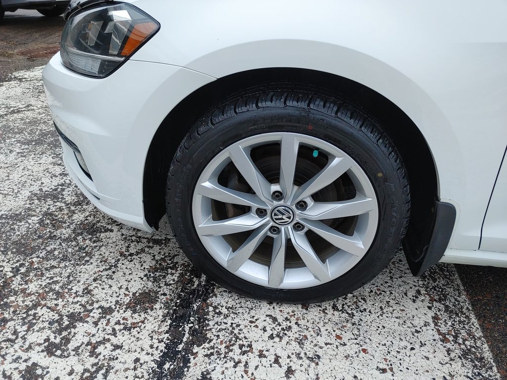 2019 Volkswagen Golf SportWagen Highline | Moonroof | Leatherette | Cam in Saint John, New Brunswick - 10 - w1024h768px