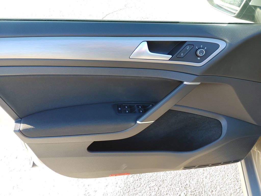 Volkswagen Golf Trendline | Diesel | USB | Heated Seats 2015 à Saint John, Nouveau-Brunswick - 15 - w1024h768px