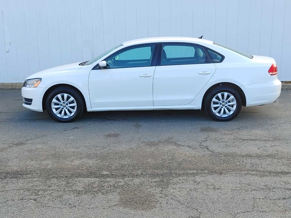 2013 Volkswagen Passat in Antigonish, Nova Scotia - 6 - w1024h768px